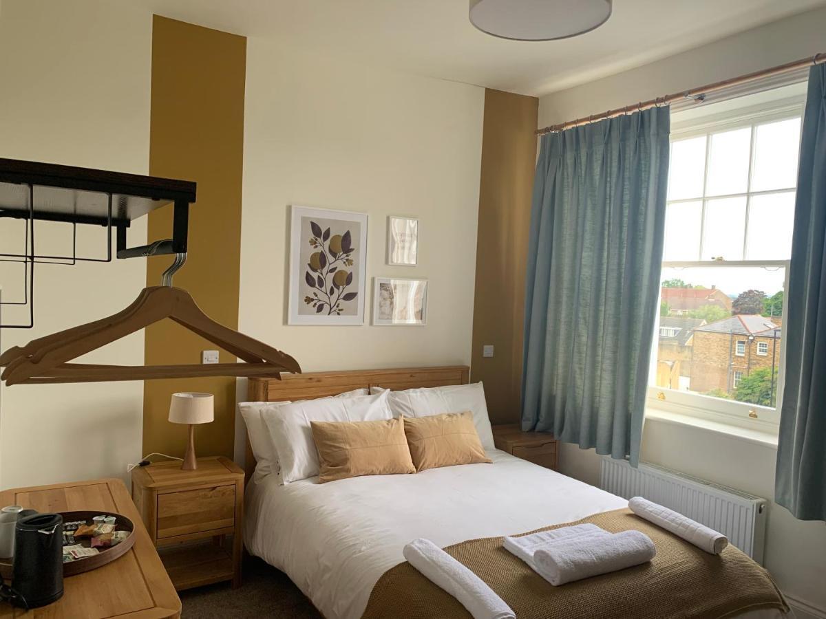 The Fox & Hounds Hotel London Exterior photo